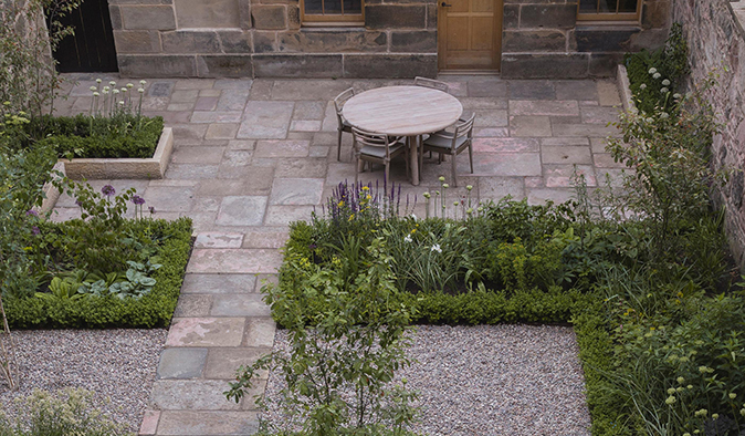 A large city garden design in Edinburgh